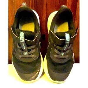 Nike Revolution - CHILD